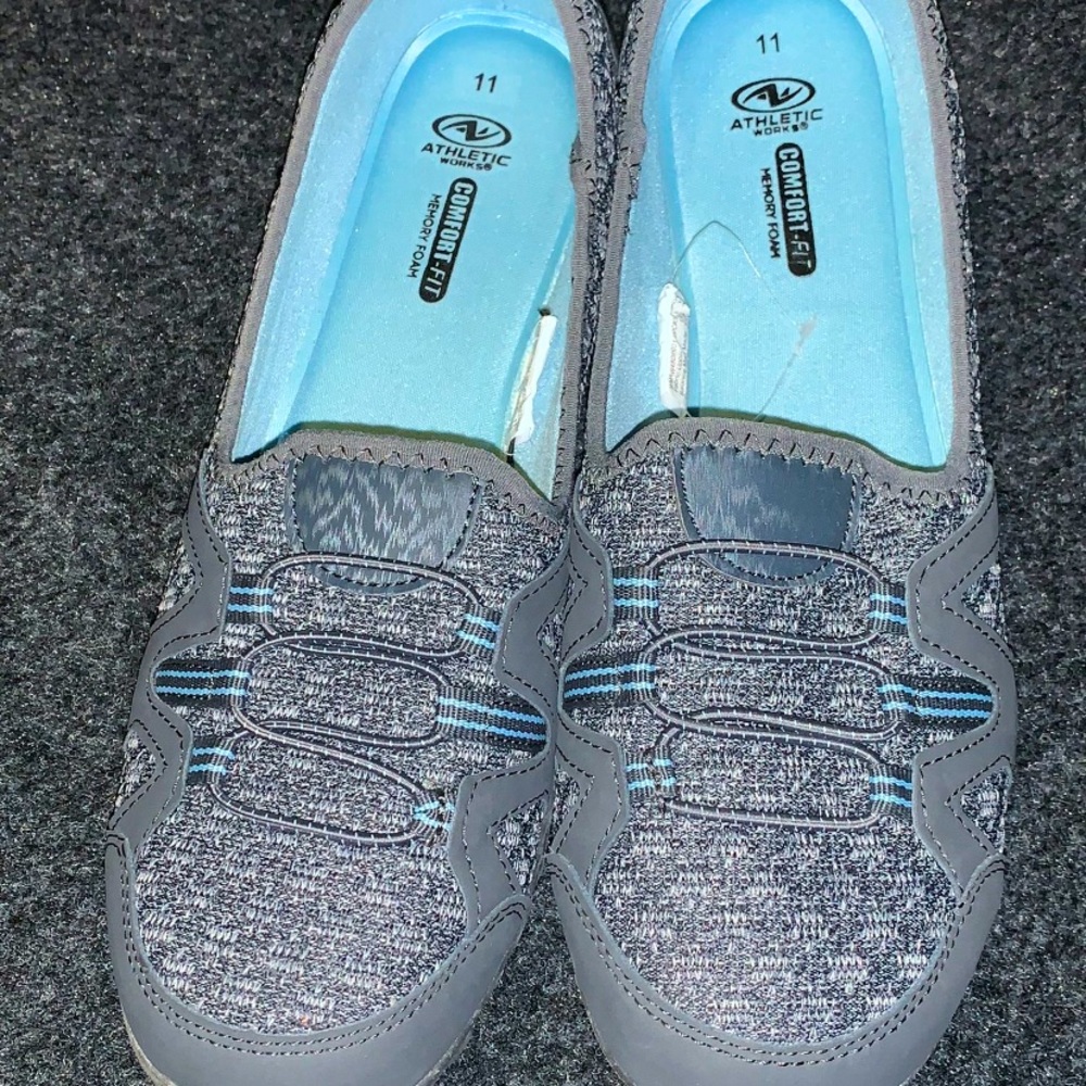 Athletics Works Memory Foam Womens Slip On Shoes, Size 11